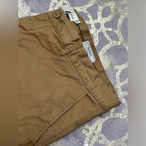 Gently Used - H&M tan slim fit khaki trousers sized 40